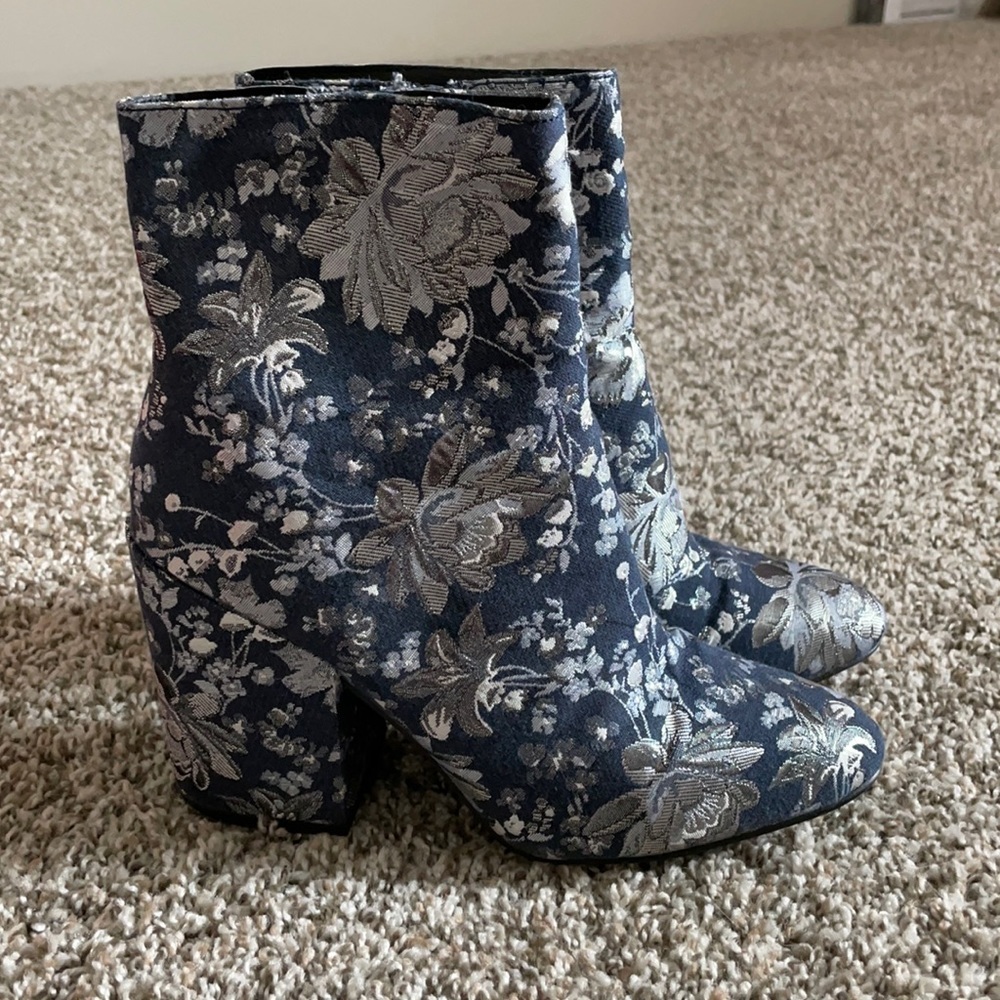 Merona Booties Denim Blue & Silver, Women’s Size 8